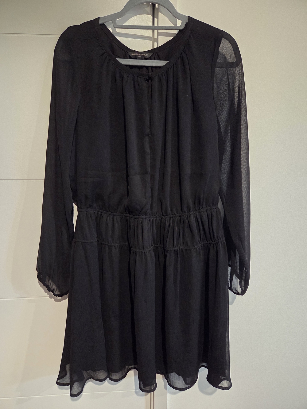 Banana Republic Black Long-Sleeve Tiered Chiffon Dress